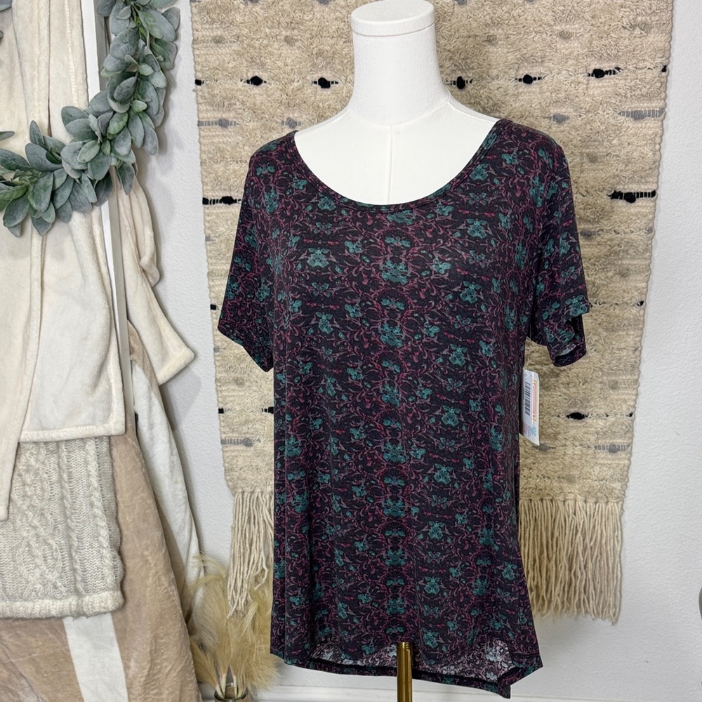 NWT LuLaRoe classic Black and Green Floral tunic size L